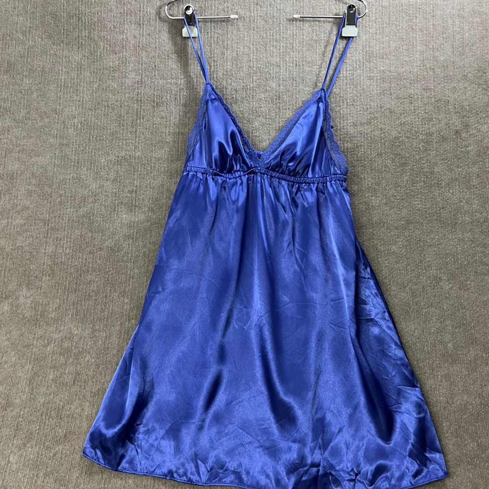 Lilac & London L Blue Satin Lace Trimmed V Neck‎ Sleeveless Nightgown Sleepwear